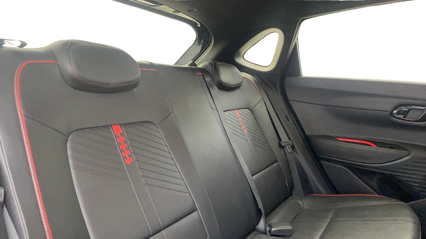 2022 Hyundai NEW I20 N LINE N6 1.0 TURBO GDI IMT, Petrol, Manual, 28,832 km, Right Side Rear Door Cabin