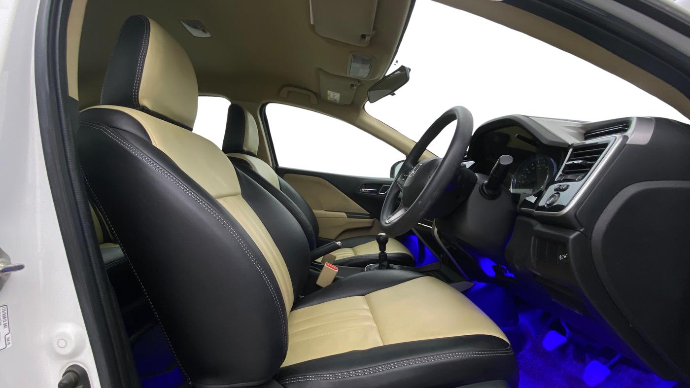 2021 Honda City 1.5L I-VTEC V MT 4TH GEN, Petrol, Manual, 35,849 km, Right Side Front Door Cabin