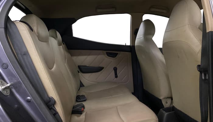 2017 Hyundai Eon ERA +, Petrol, Manual, 68,946 km, Right Side Rear Door Cabin