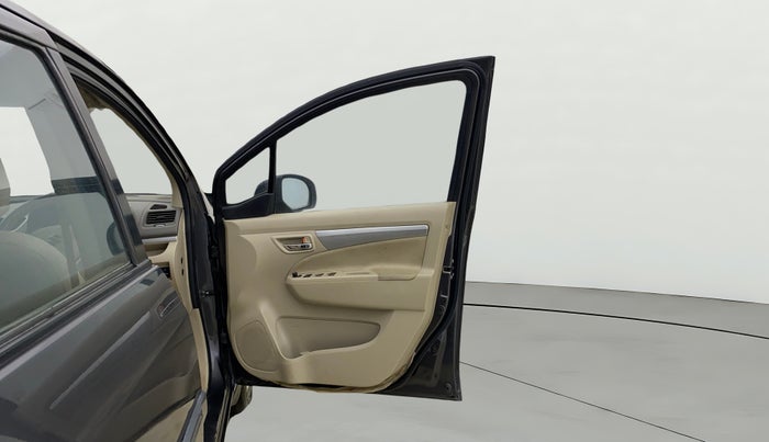 2017 Maruti Ertiga ZXI, Petrol, Manual, 28,278 km, RHS Front Door