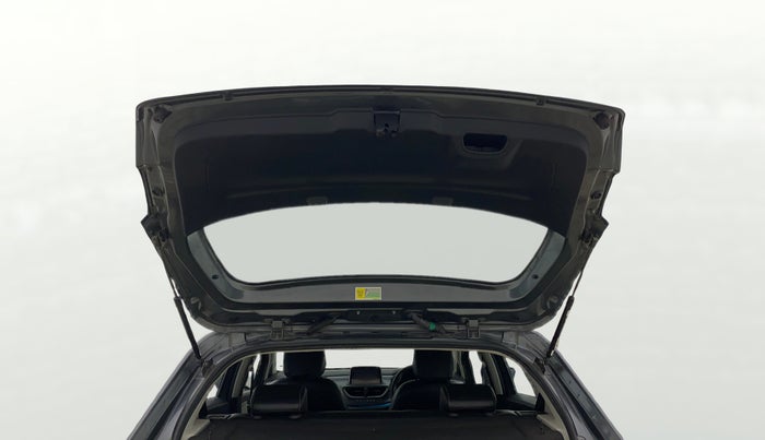 2023 Tata ALTROZ XZ CNG, CNG, Manual, 27,081 km, Boot Door Open