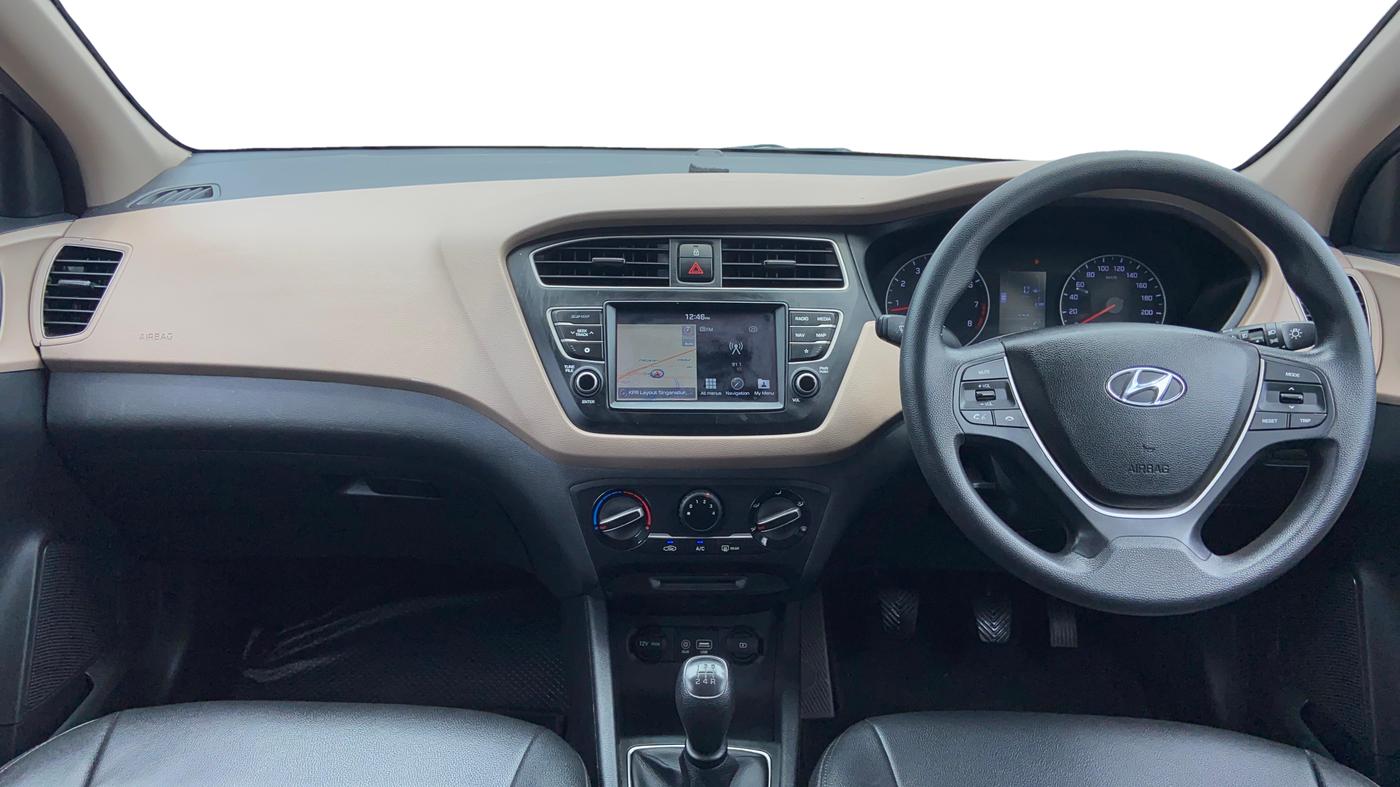 2019 Hyundai Elite i20 SPORTZ PLUS 1.2, Petrol, Manual, 35,759 km, Dashboard