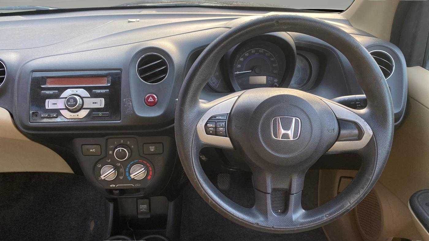 2015 Honda Brio S MT, Petrol, Manual, 26,647 km, Steering Wheel Close Up