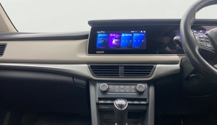 2022 Mahindra XUV700 AX 5 D MT 7 STR, Diesel, Manual, 49,147 km, Air Conditioner