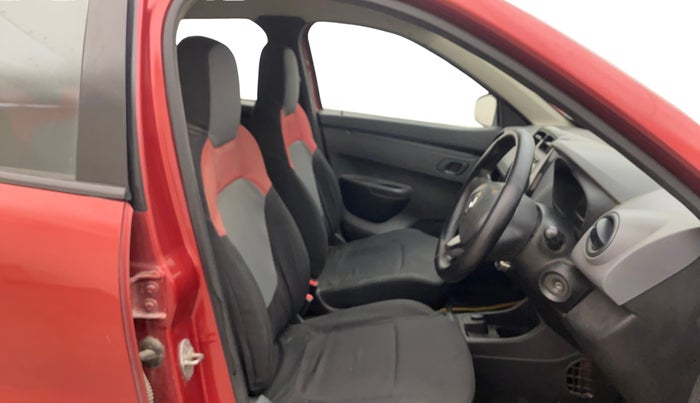 2017 Renault Kwid RXT 1.0 AMT, Petrol, Automatic, 82,539 km, Right Side Front Door Cabin