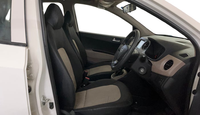 2017 Hyundai Grand i10 SPORTZ (O) AT 1.2 KAPPA VTVT, Petrol, Automatic, 38,356 km, Right Side Front Door Cabin