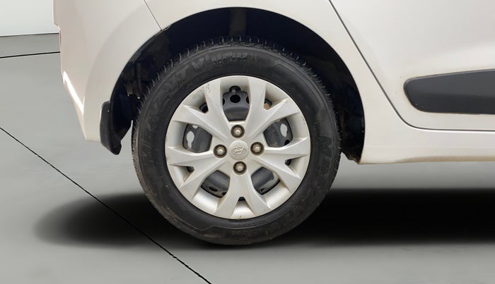 2016 Hyundai Grand i10 SPORTZ 1.2 KAPPA VTVT, Petrol, Manual, 43,582 km, Right Rear Wheel