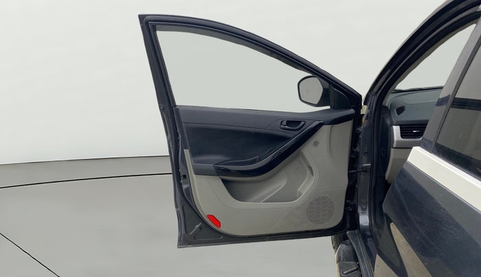 2018 Tata NEXON XMA PETROL, Petrol, Automatic, 72,443 km, LHS Front Door