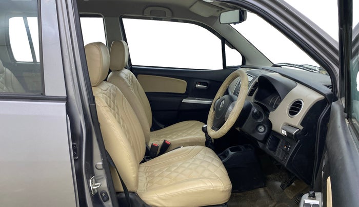 2013 Maruti Wagon R 1.0 VXI, Petrol, Manual, 39,196 km, Right Side Front Door Cabin