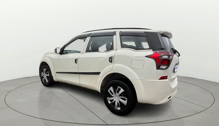2020 Mahindra XUV500 W5, Diesel, Manual, 56,961 km, Left Back Diagonal