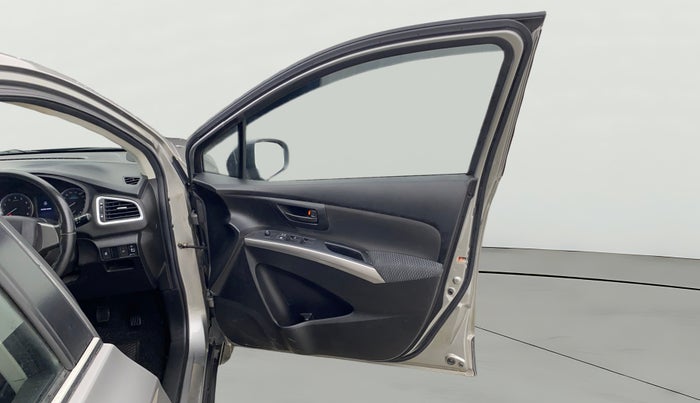 2021 Maruti S Cross SIGMA 1.5, Petrol, Manual, 38,971 km, RHS Front Door