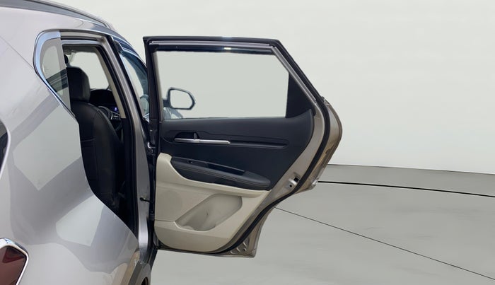 2020 KIA SONET HTX 1.0 IMT, Petrol, Manual, 17,370 km, RHS Rear Door