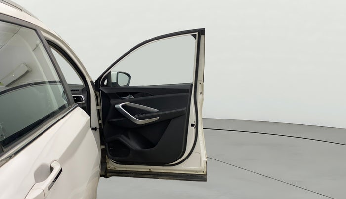 2020 MG HECTOR SHARP 1.5 DCT PETROL, Petrol, Automatic, 63,826 km, RHS Front Door