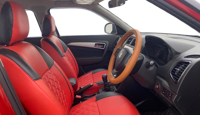 2022 Maruti BREZZA ZXI, Petrol, Manual, 26,717 km, Right Side Front Door Cabin