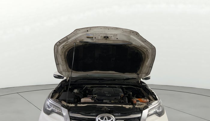 2018 Toyota Fortuner 2.8 4X2 MT, Diesel, Manual, 1,58,246 km, Open Bonet