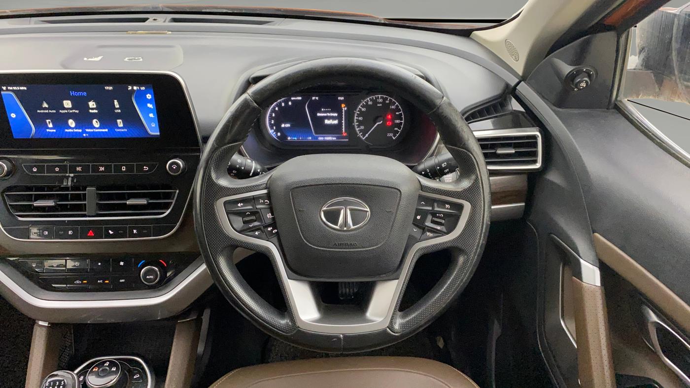 2019 Tata Harrier XZ 2.0L, Diesel, Manual, 1,12,358 km, Steering Wheel Close Up