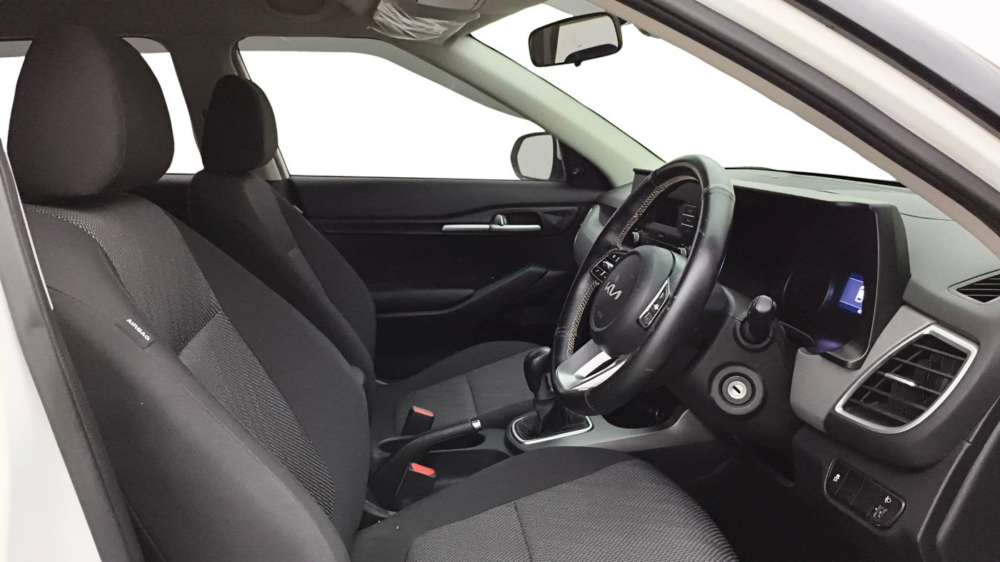 2022 KIA SELTOS HTE 1.5 PETROL, Petrol, Manual, 41,560 km, Right Side Front Door Cabin
