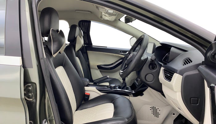 2022 Tata NEXON XZ PLUS PETROL, Petrol, Manual, 28,011 km, Right Side Front Door Cabin