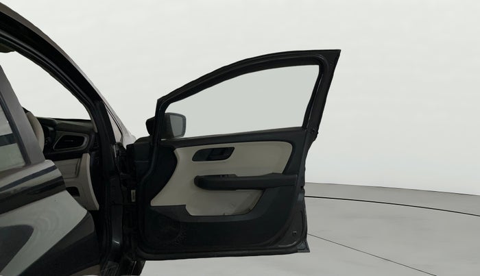 2021 Tata ALTROZ XE PETROL, Petrol, Manual, 75,412 km, RHS Front Door