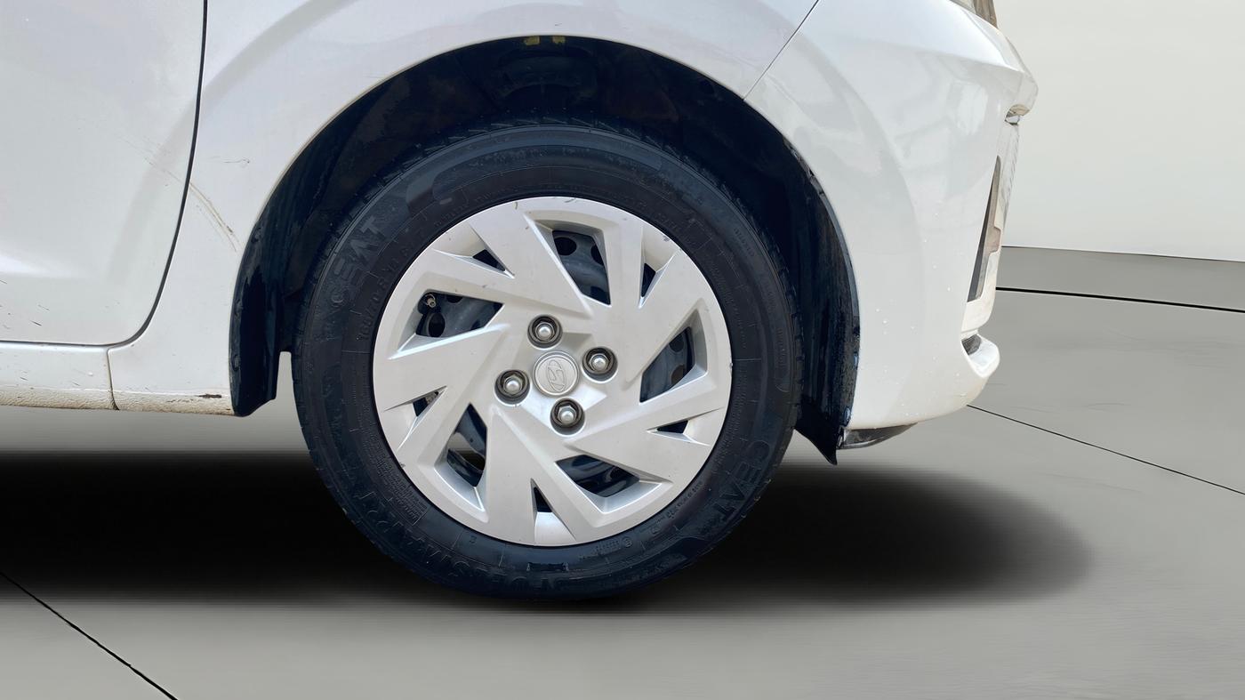 2024 Hyundai GRAND I10 NIOS MAGNA 1.2 KAPPA VTVT, Petrol, Manual, 27,083 km, Right Front Wheel