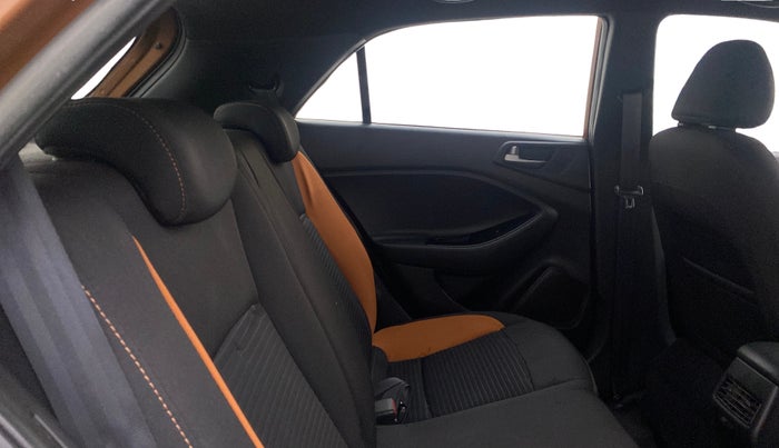 2015 Hyundai i20 Active 1.4 SX, Diesel, Manual, 70,946 km, Right Side Rear Door Cabin