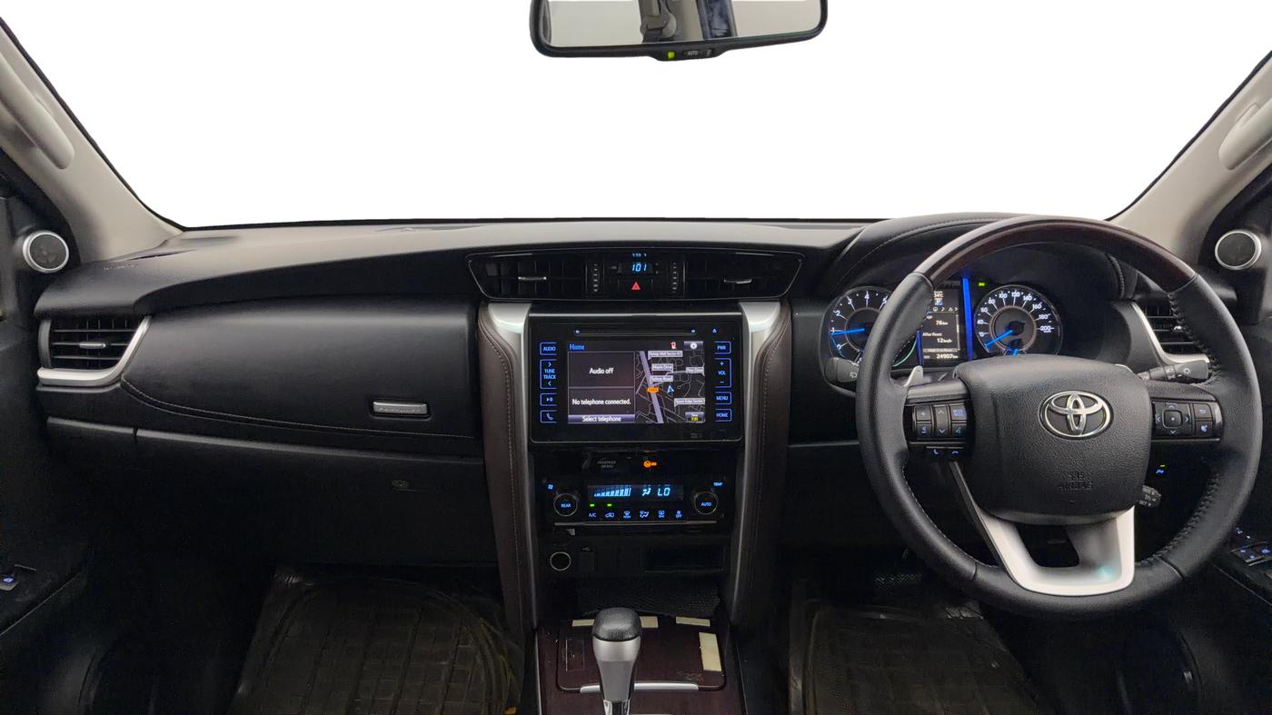 2019 Toyota Fortuner 2.7 4X2 AT, Petrol, Automatic, 24,901 km, Dashboard