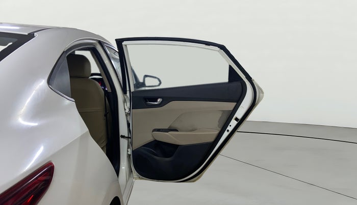 2018 Hyundai Verna 1.6 VTVT SX, Petrol, Manual, 75,728 km, RHS Rear Door