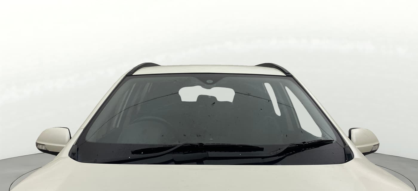 2019 Mahindra XUV500 W7, Diesel, Manual, 1,40,404 km, Front Windshield