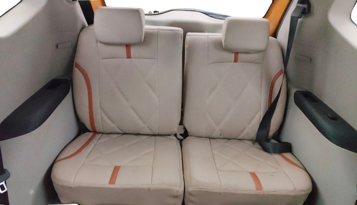 2022 Renault TRIBER RXZ, Petrol, Manual, 36,435 km, Third Seat Row ( optional )