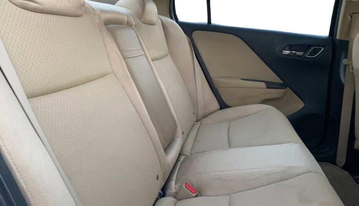 2019 Honda City 1.5L I-VTEC V MT, Petrol, Manual, 34,159 km, Right Side Rear Door Cabin