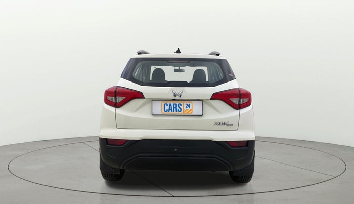 2023 Mahindra XUV300 W4 1.2 PETROL, Petrol, Manual, 14,651 km, Back/Rear