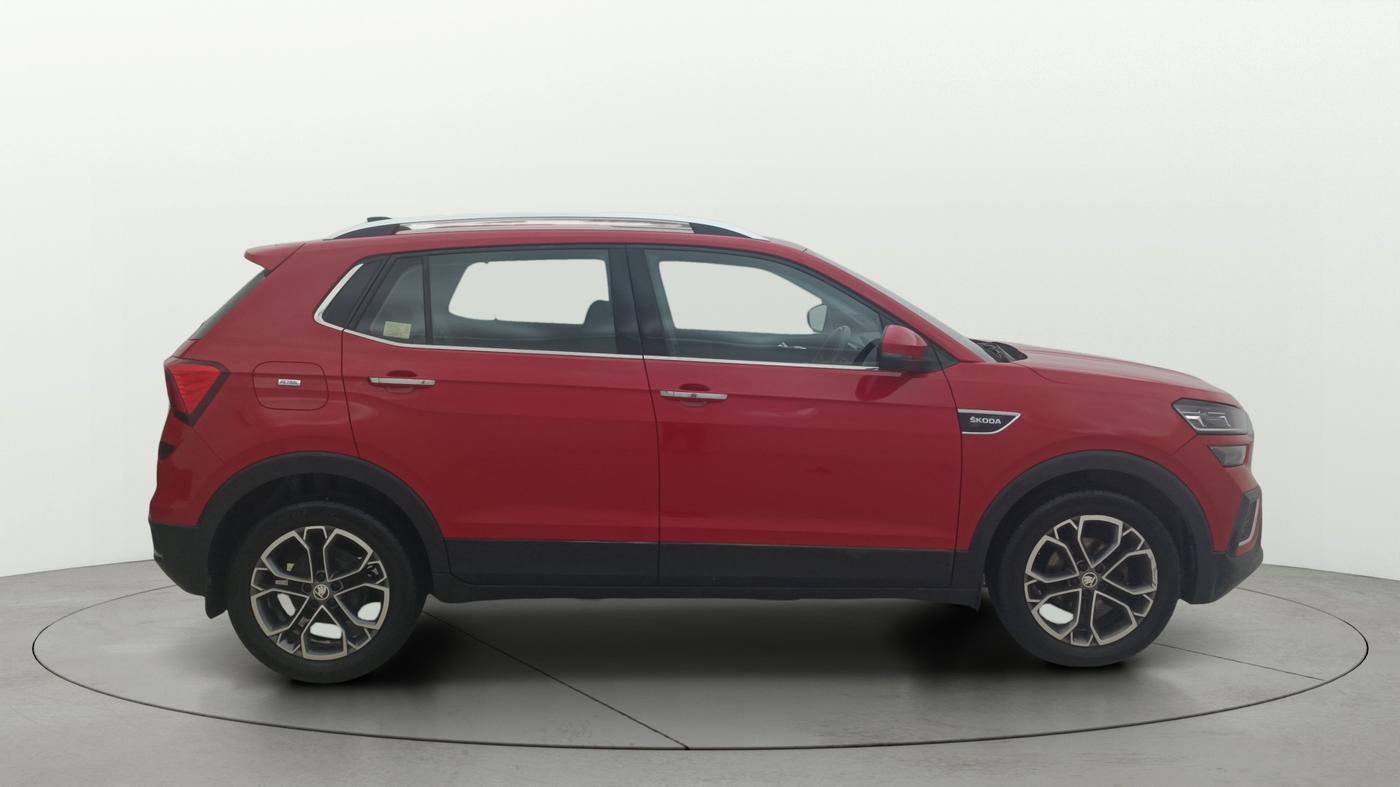 2022 Skoda KUSHAQ STYLE 1.0L TSI AT (6 AIRBAGS), Petrol, Automatic, 22,517 km, Right Side View