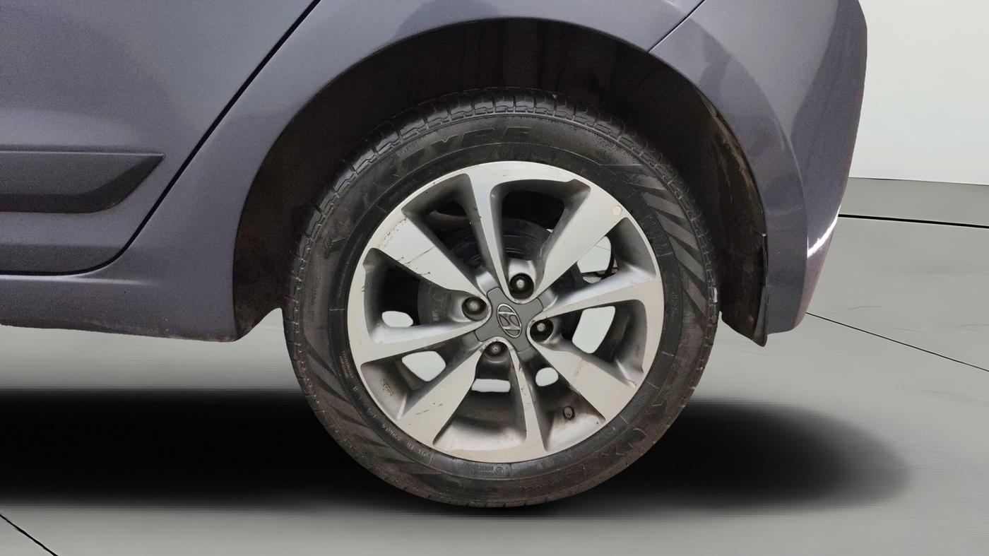 2016 Hyundai Elite i20 ASTA 1.2, Petrol, Manual, 1,03,459 km, Left Rear Wheel