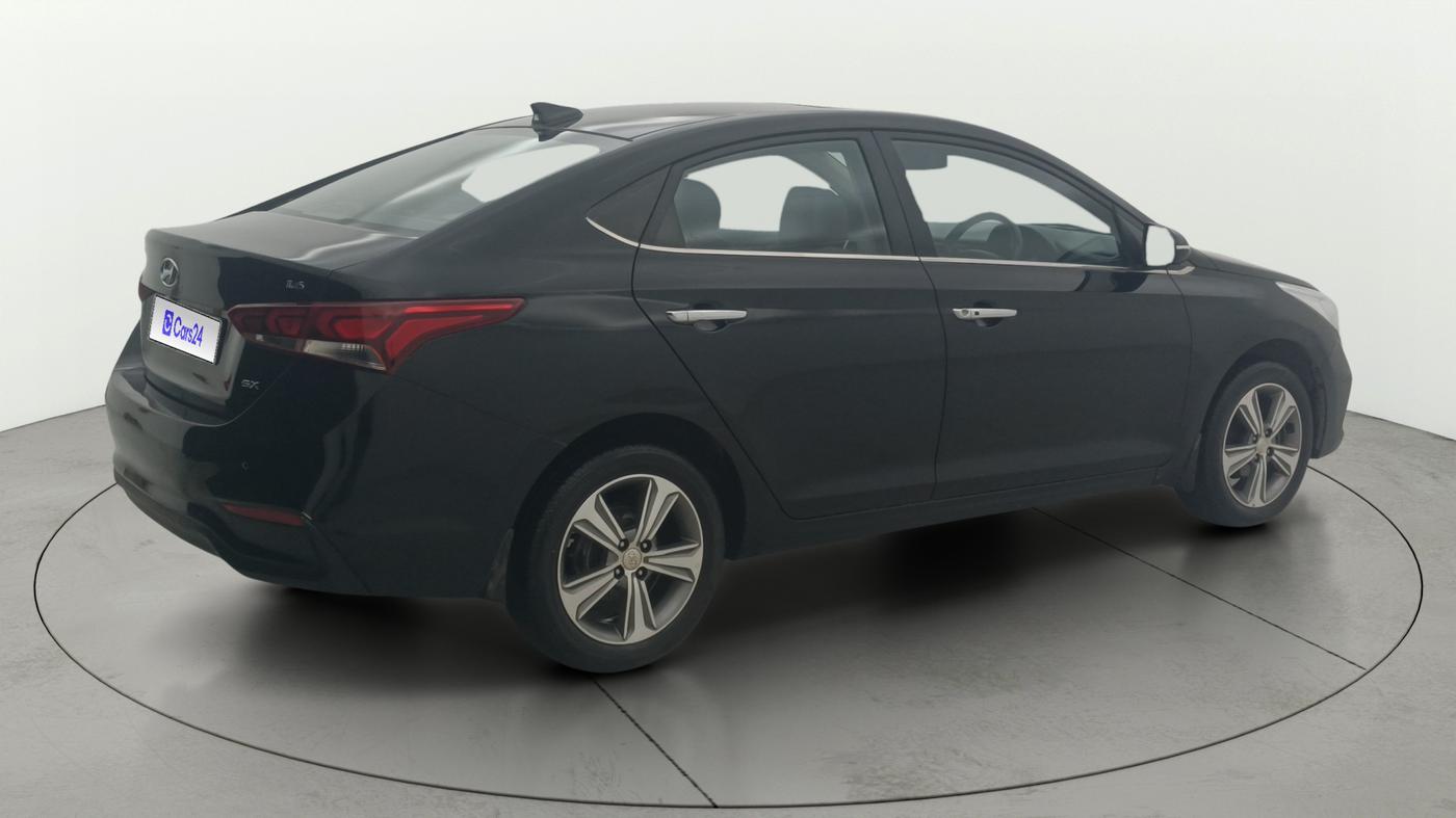 2017 Hyundai Verna 1.6 VTVT SX, Petrol, Manual, 62,049 km, Right Back Diagonal
