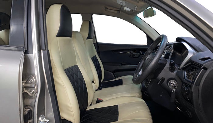 2018 Mahindra KUV 100 NXT K8 P 6 STR, Petrol, Manual, 85,392 km, Right Side Front Door Cabin