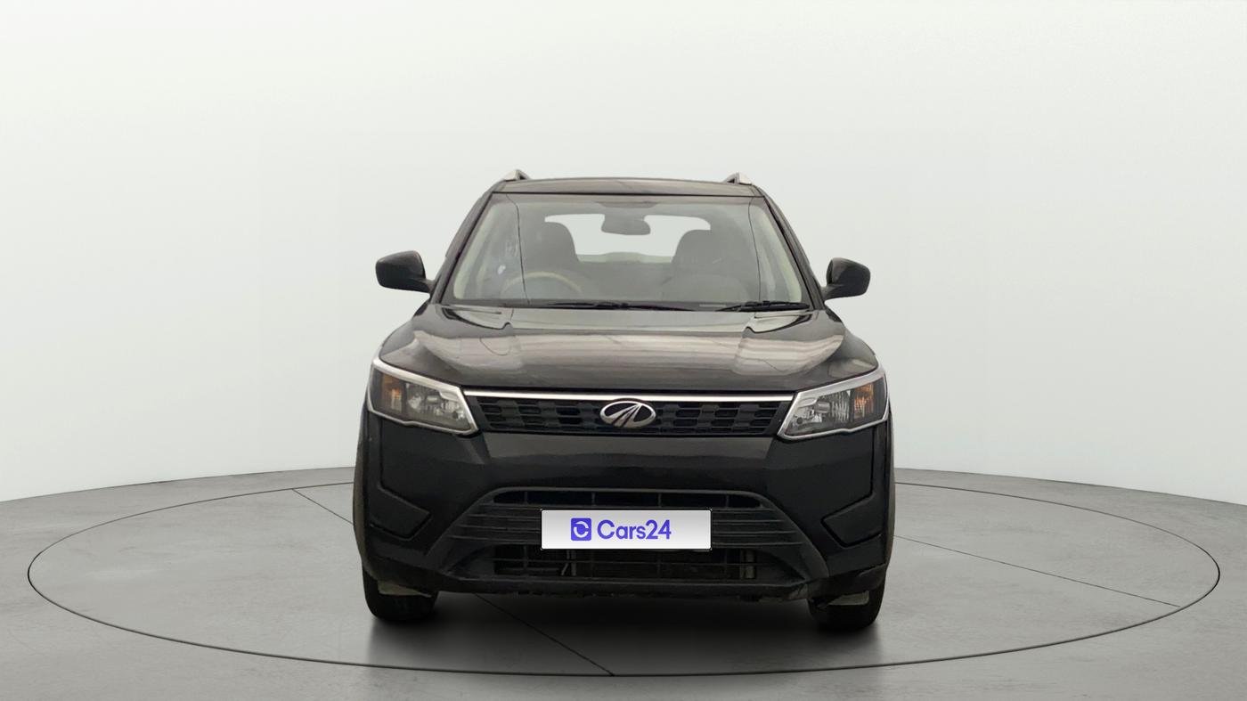 2022 Mahindra XUV300 W4 1.2 PETROL, Petrol, Manual, 40,334 km, Front