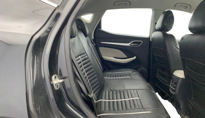 2022 MG ASTOR SUPER EX 1.5 MT, Petrol, Manual, 28,678 km, Third Seat Row ( optional )