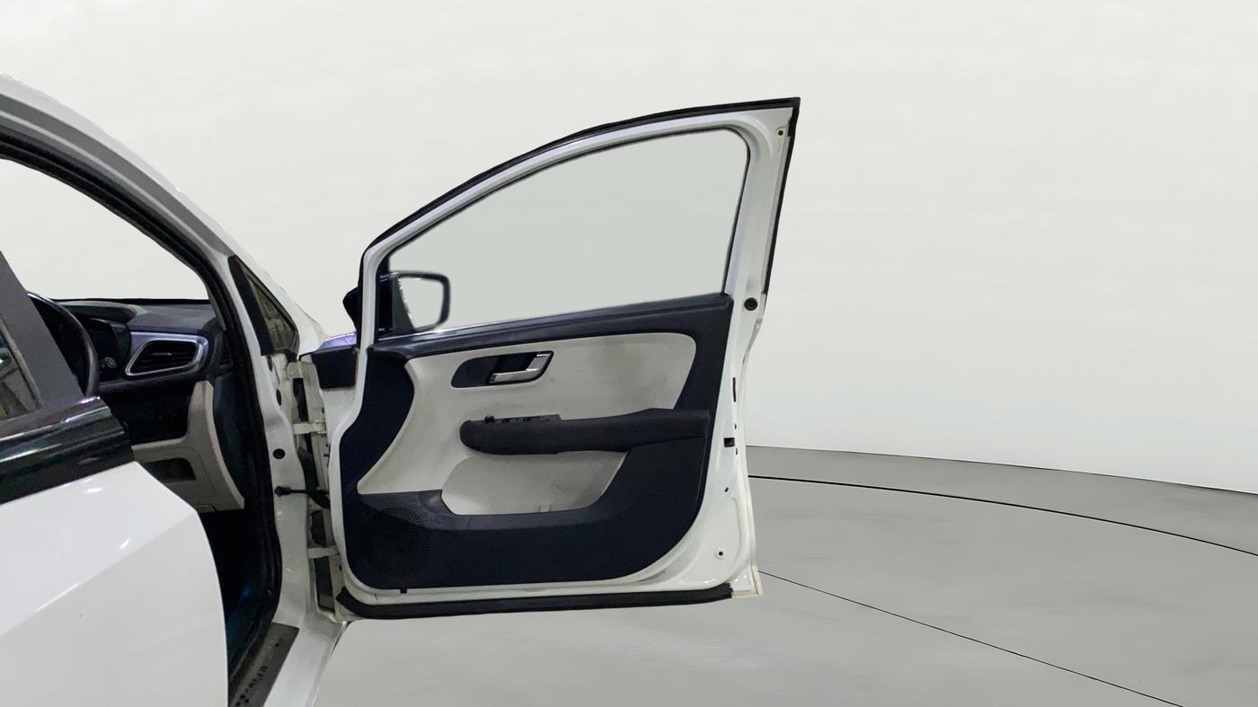 2023 Tata ALTROZ XZA PLUS, Petrol, Automatic, 11,586 km, RHS Front Door