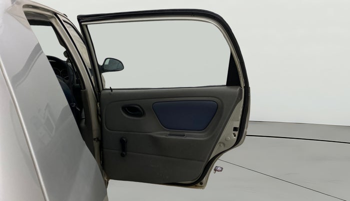 2014 Maruti Alto K10 VXI, Petrol, Manual, 75,907 km, RHS Rear Door