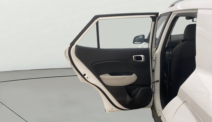 2023 Hyundai VENUE SX (O) 1.0 TURBO DCT, Petrol, Automatic, 20,814 km, LHS Rear Door