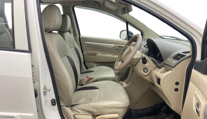 2014 Maruti Ertiga ZDI, Diesel, Manual, 81,227 km, Right Side Front Door Cabin
