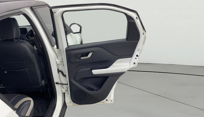 2022 Tata PUNCH CREATIVE AMT 1.2 RTN DUAL TONE, Petrol, Automatic, 10,270 km, RHS Rear Door