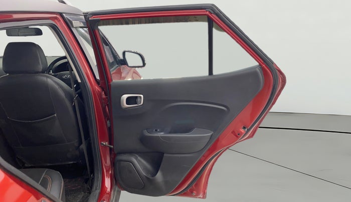 2020 Hyundai VENUE SX 1.0 TURBO, Petrol, Manual, 39,182 km, RHS Rear Door