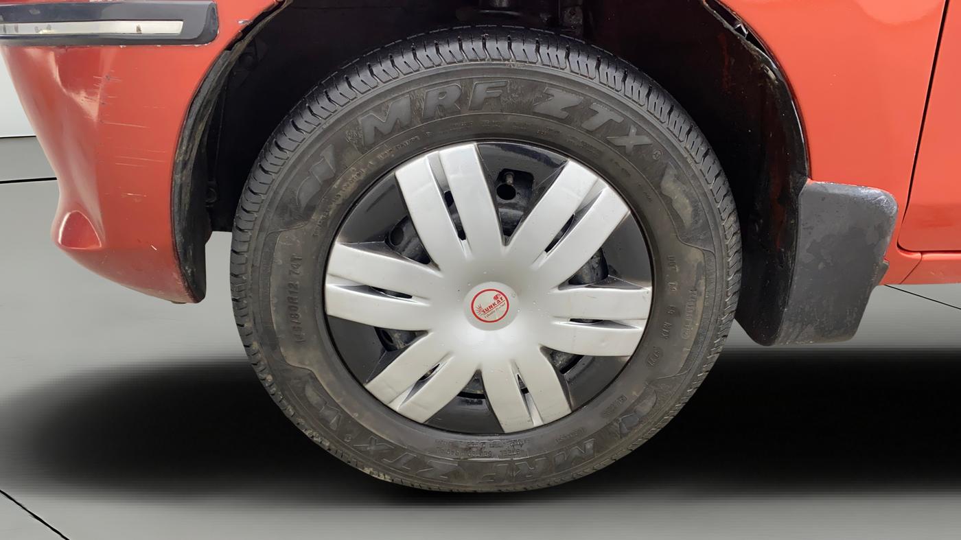2012 Maruti Alto 800 LXI, Petrol, Manual, 61,107 km, Left Front Wheel