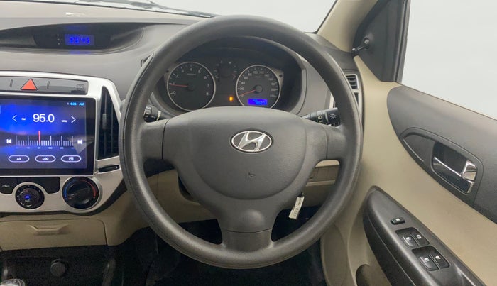2013 Hyundai i20 MAGNA 1.2, Petrol, Manual, 78,625 km, Steering Wheel Close Up