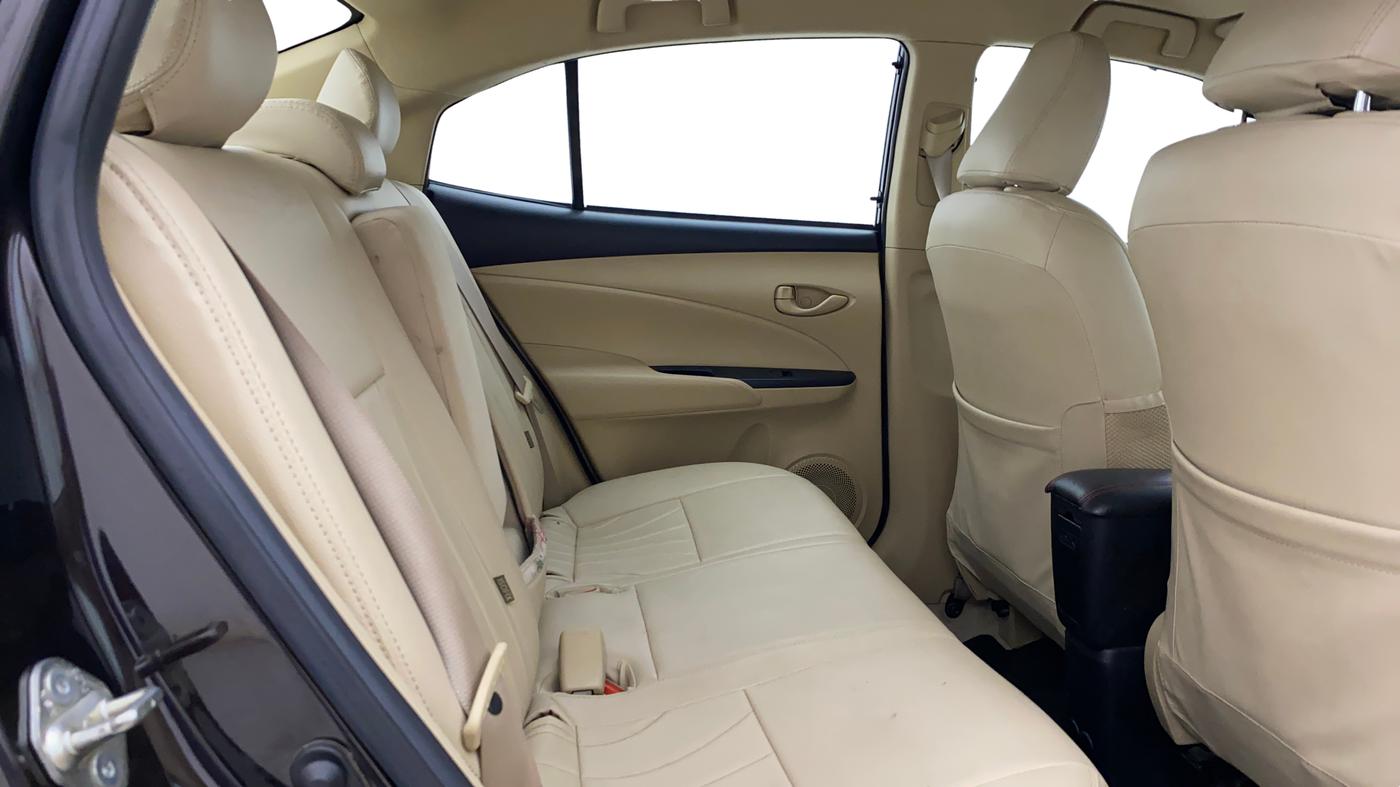 2021 Toyota YARIS J CVT, Petrol, Automatic, 35,613 km, Right Side Rear Door Cabin