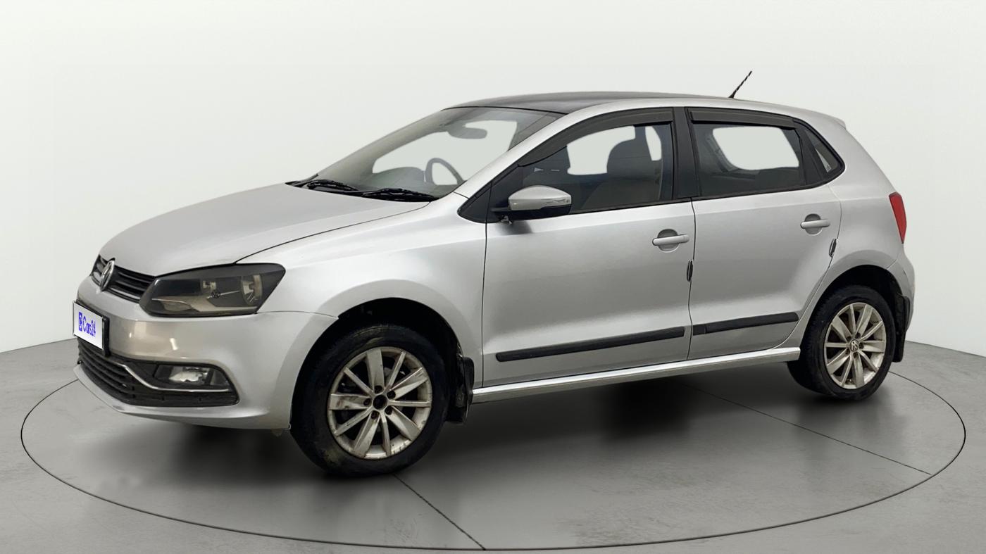 2016 Volkswagen Polo HIGHLINE1.5L, Diesel, Manual, 1,23,726 km, Left Front Diagonal