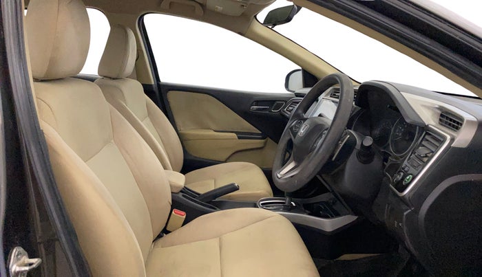 2017 Honda City 1.5L I-VTE V CVT, Petrol, Automatic, 28,323 km, Right Side Front Door Cabin