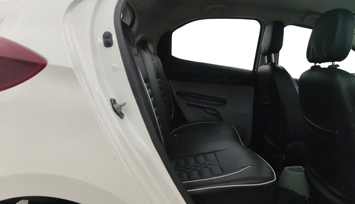 2022 Tata Tiago XT CNG, CNG, Manual, 38,996 km, Right Side Rear Door Cabin
