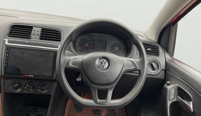 2016 Volkswagen Polo COMFORTLINE 1.2L, Petrol, Manual, 62,303 km, Steering Wheel Close Up